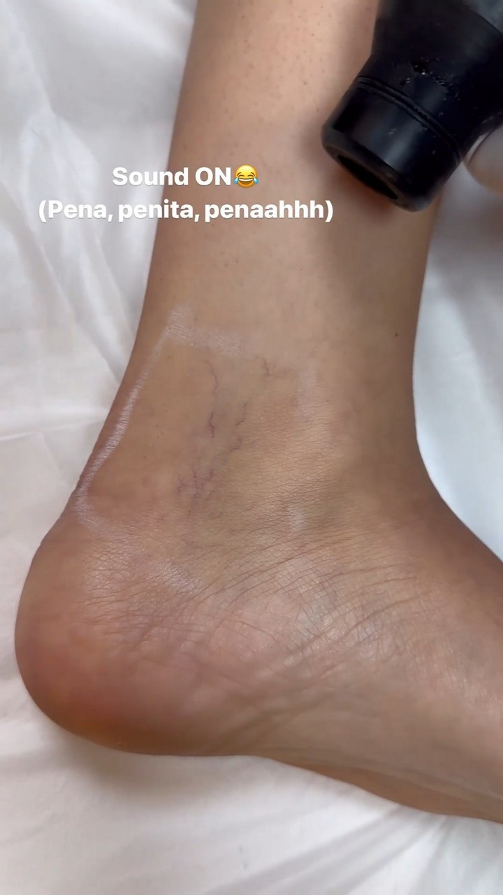 Violeta Mangri N Feet